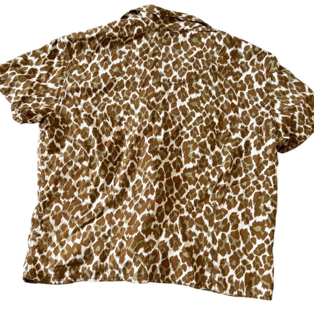 Liz Claiborne Lizwear Leopard Button-Up Shirt M - Picture 2 of 6